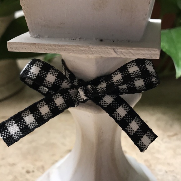 Fun Farmhouse Birdhouse - Picture 5 of 5